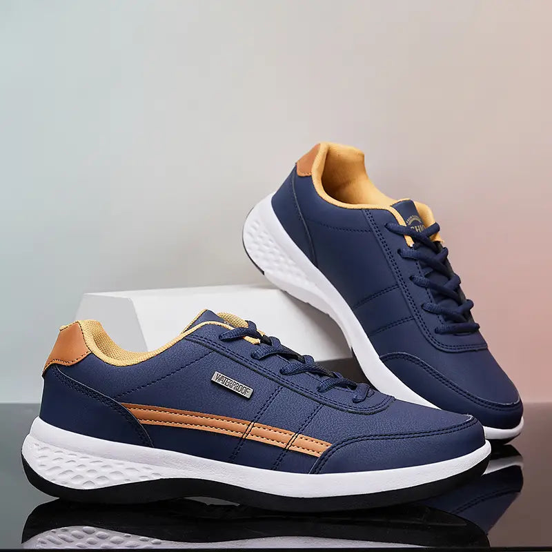 MEN'S EXTENDED WIDTH FOOT AND HEEL COMFORTABLE BREATHABLE SNEAKERS